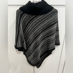 White House Black Market XS Knit Poncho